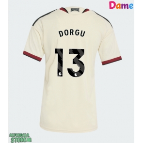 Manchester United Patrick Dorgu #13 Replika Tredjetrøje Dame 2026-27 Kortærmet